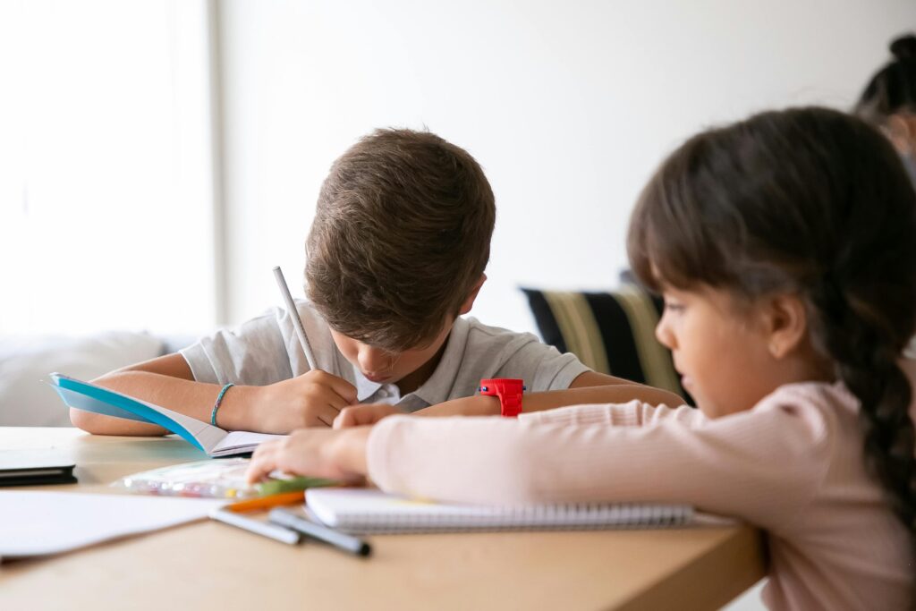 Kinderen krijgen bijles | Bron: Pexels: Kampus